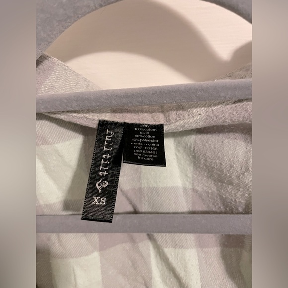 Hooded full tilt flannel - Picture 3 of 3